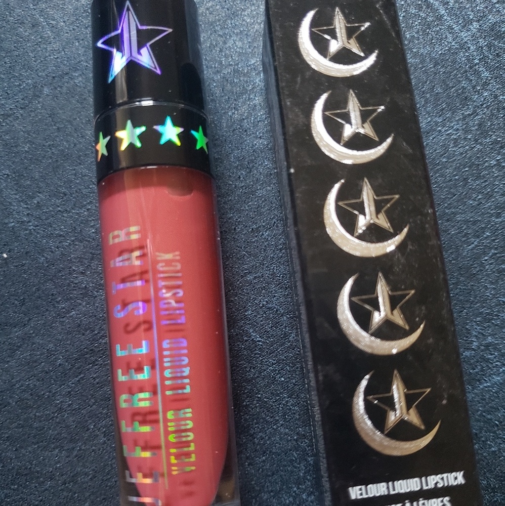 AUTHENTIC JEFFREY STAR MATTE LIQUID LIPSTICK